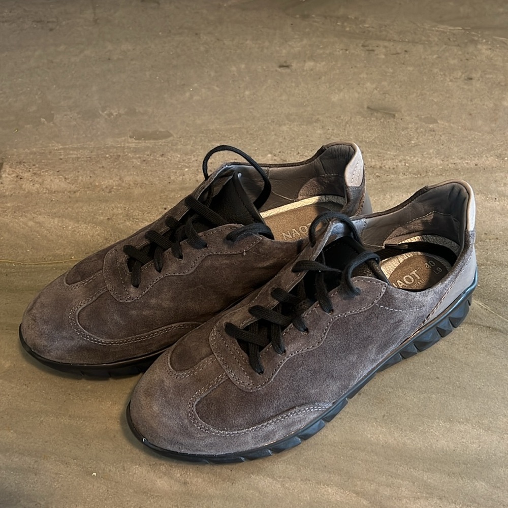 Naot women’s Infinity Lace up Gray Suede Shoe.  Size 40 - women’s size 9